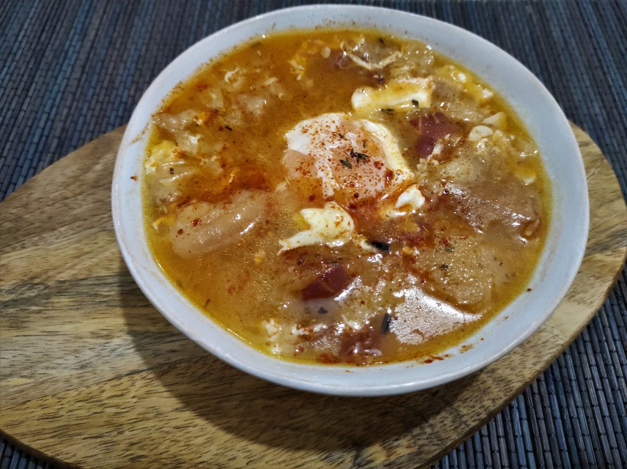 Sopa de ajo, receta tradicional | Sopa castellana - Poesía de Fogón